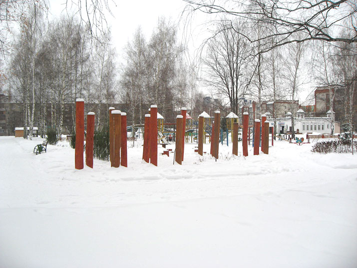 Столбы в Детском парке г.Кстово